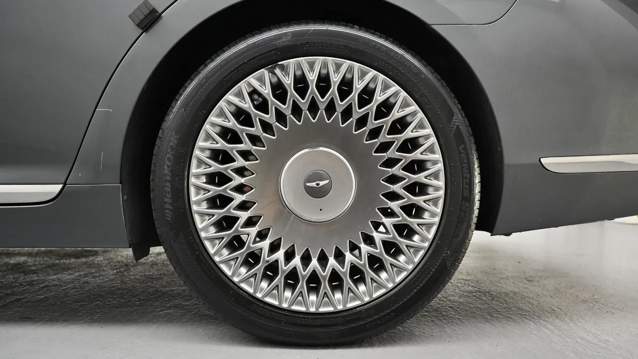 Genesis G90 — miniaturë 5