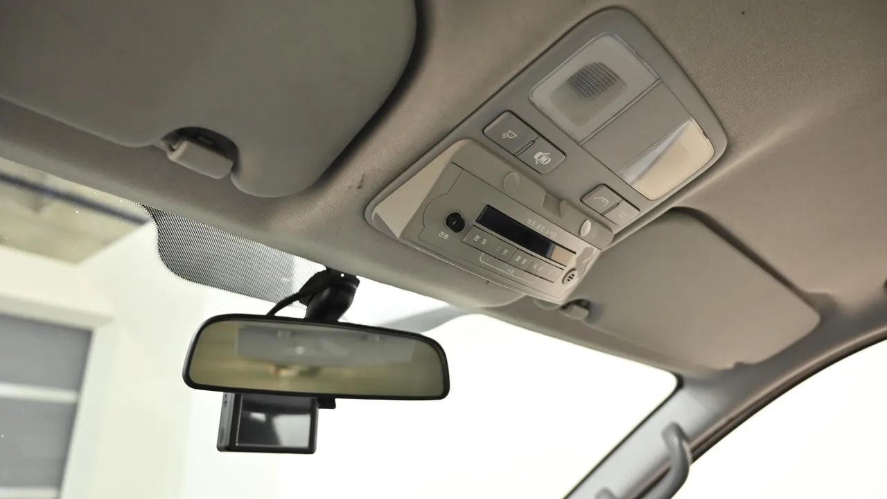 Hyundai Starex — miniaturë 18