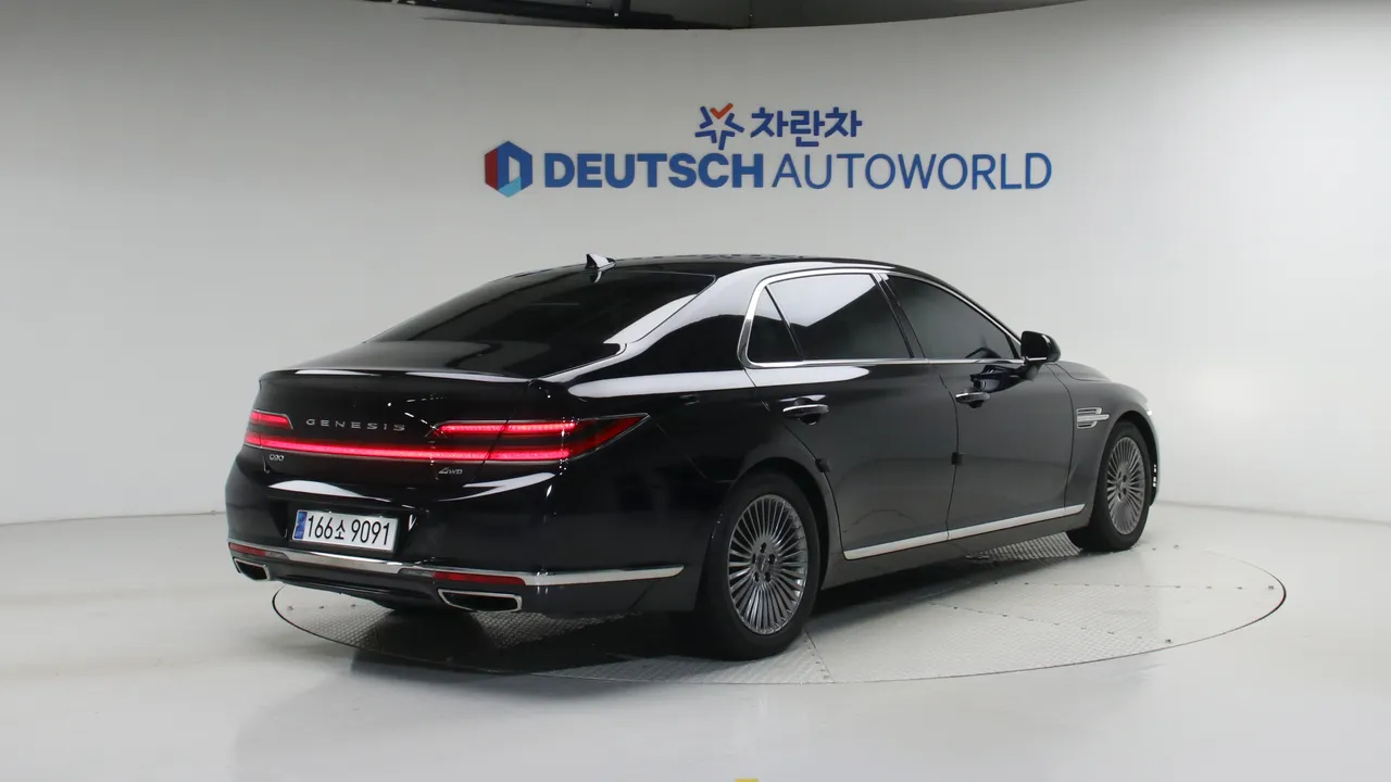 Genesis G90 — miniaturë 2