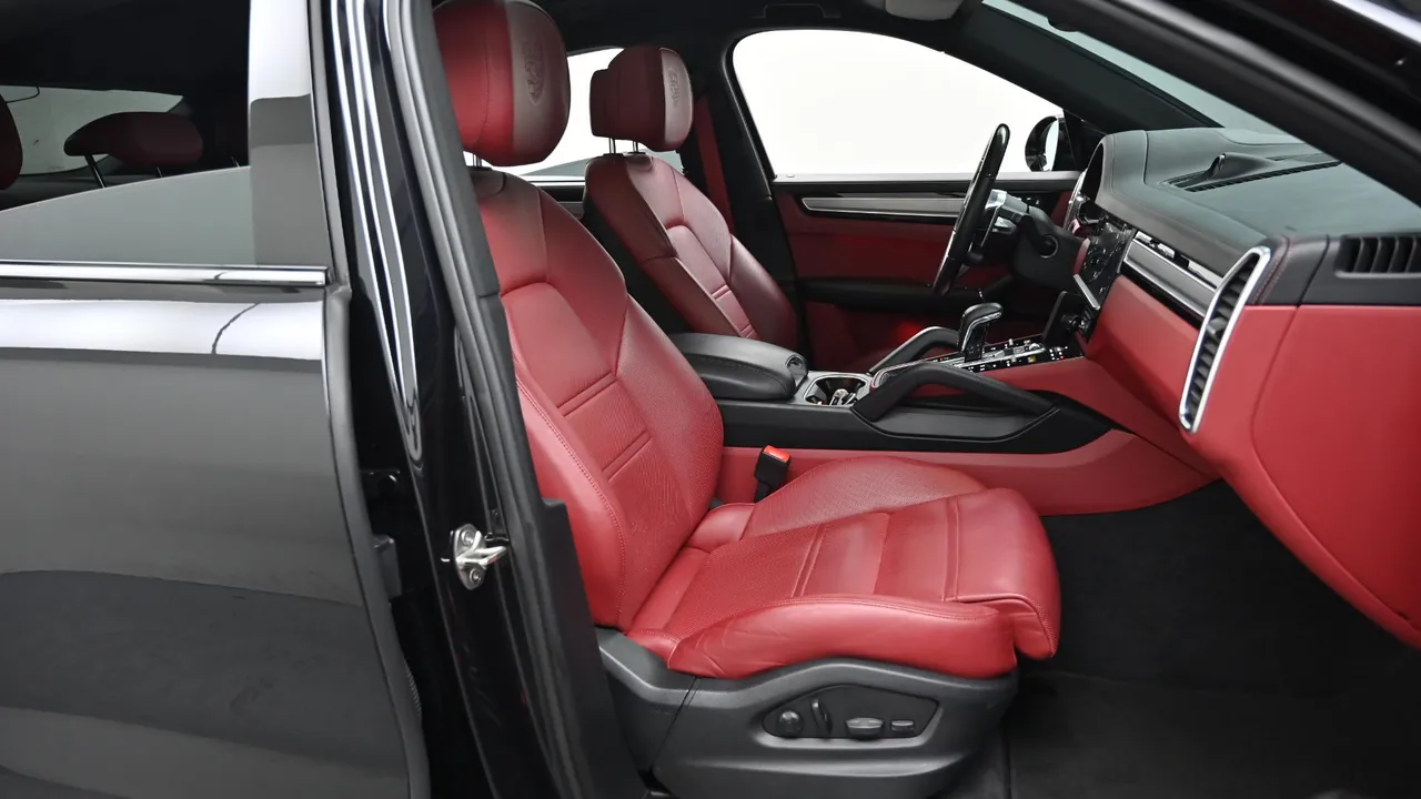 Porsche Cayenne — miniaturë 10