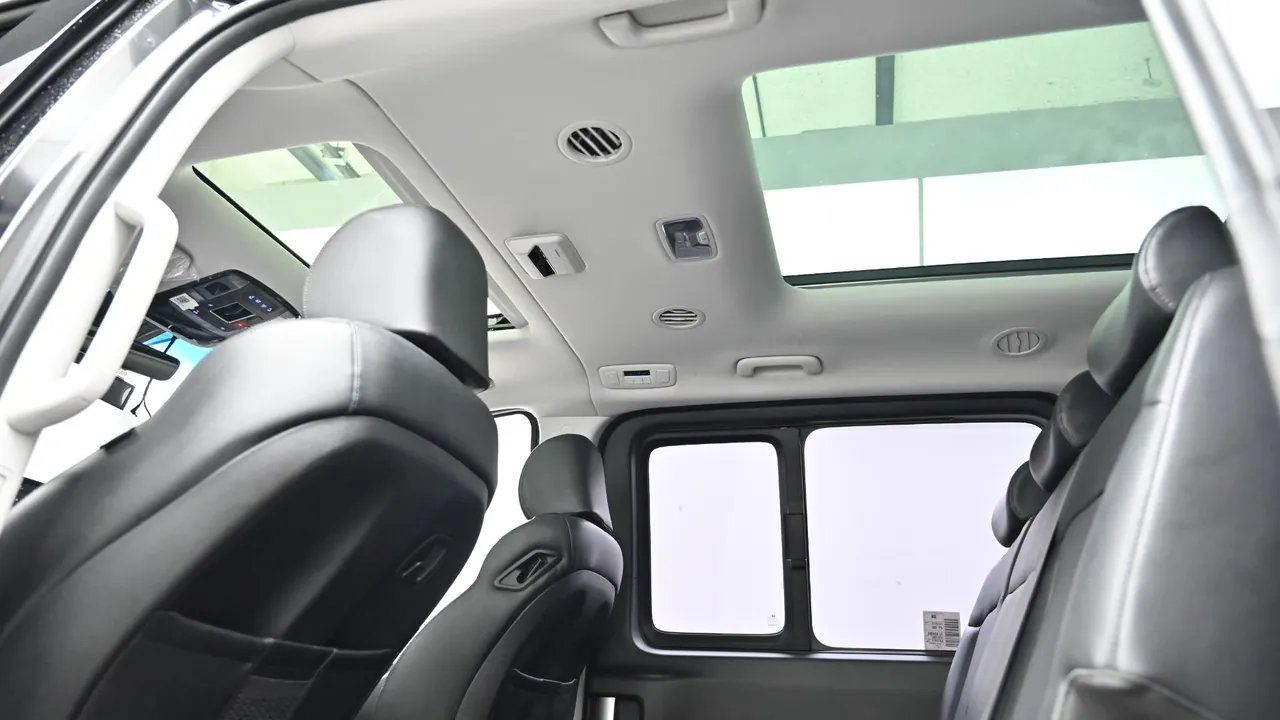 Hyundai Staria — miniaturë 18