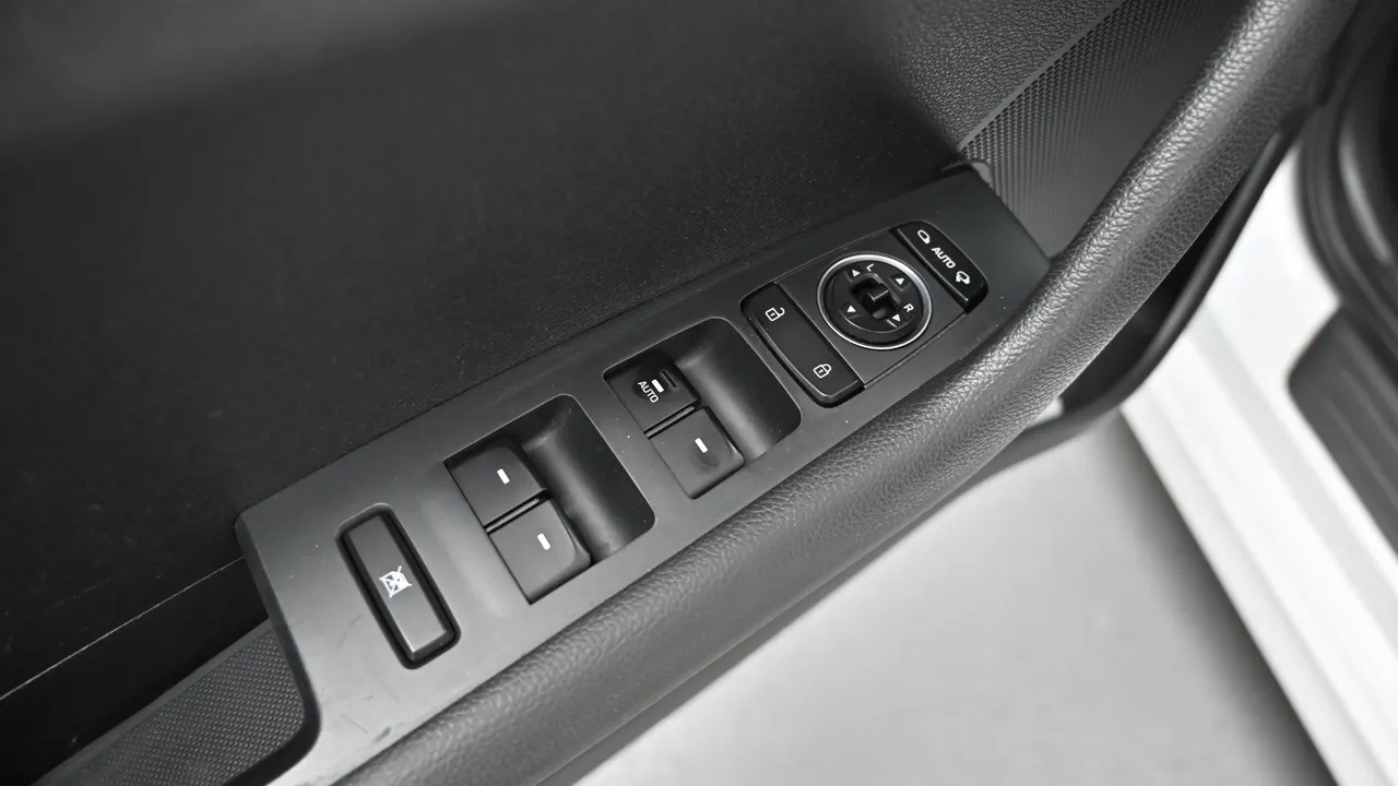Hyundai Sonata — miniaturë 16