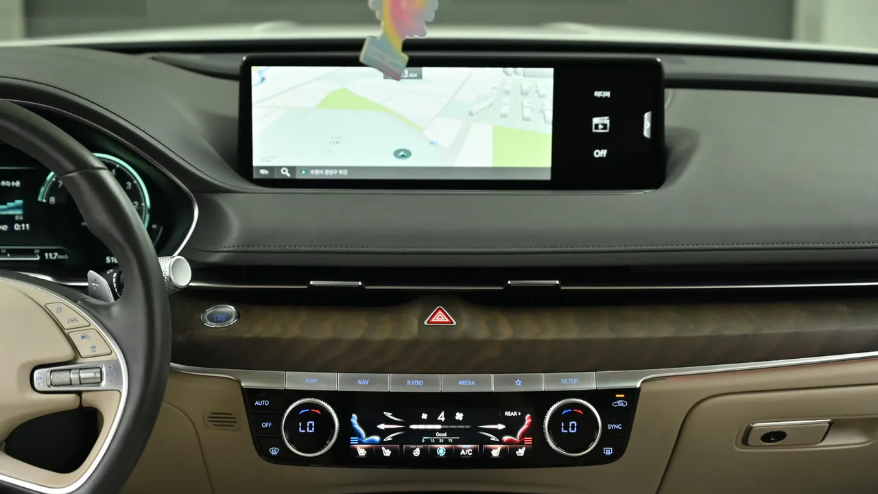 Genesis G80 — miniaturë 14