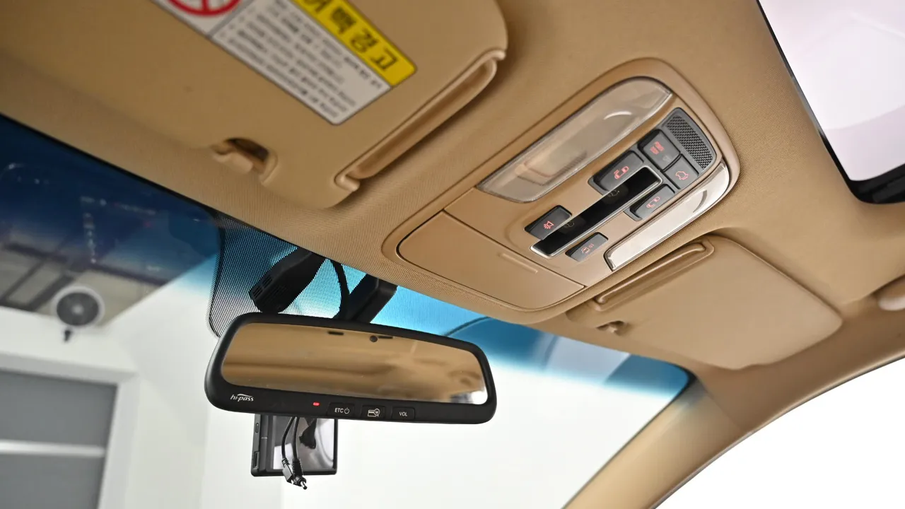 Kia Carnival — miniaturë 17