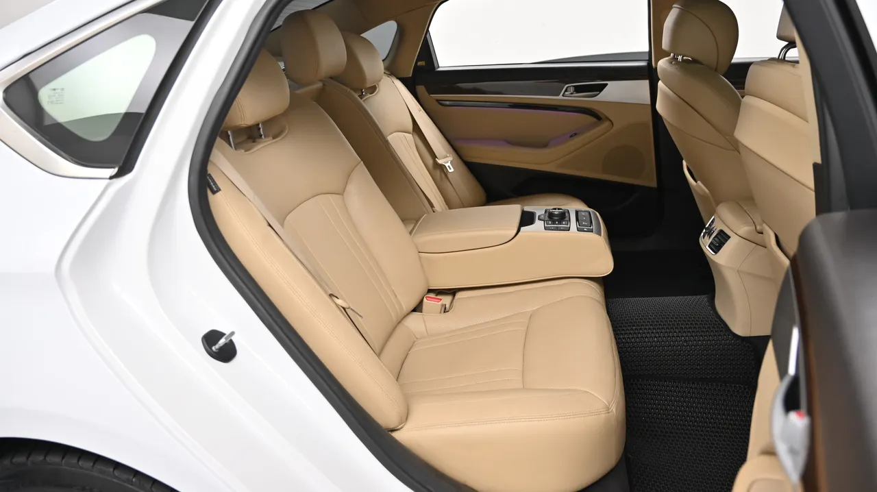 Genesis G80 — miniaturë 12