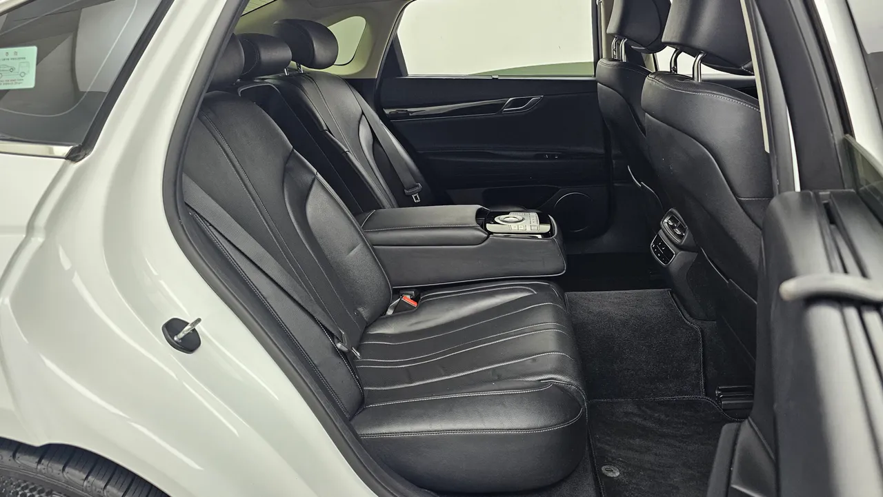Genesis G80 — miniaturë 12