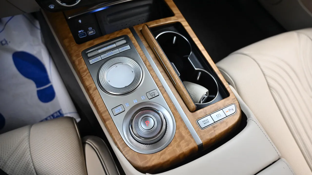Genesis G80 — miniaturë 9