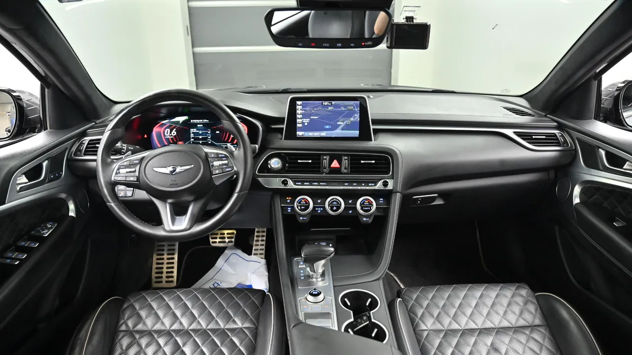 Genesis G70 — miniaturë 7