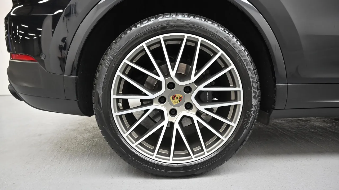 Porsche Cayenne — miniaturë 5