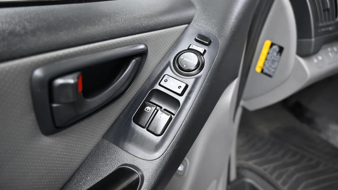 Hyundai Starex — miniaturë 34