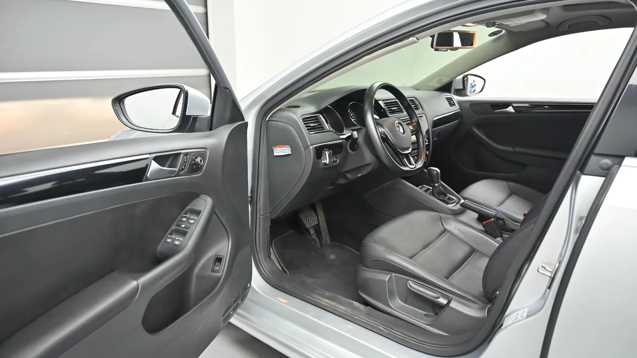 Volkswagen Jetta — miniaturë 11