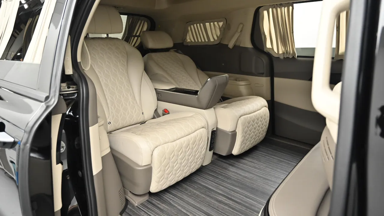 Kia Carnival — miniaturë 12