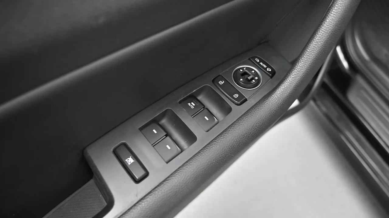 Hyundai Sonata — miniaturë 16