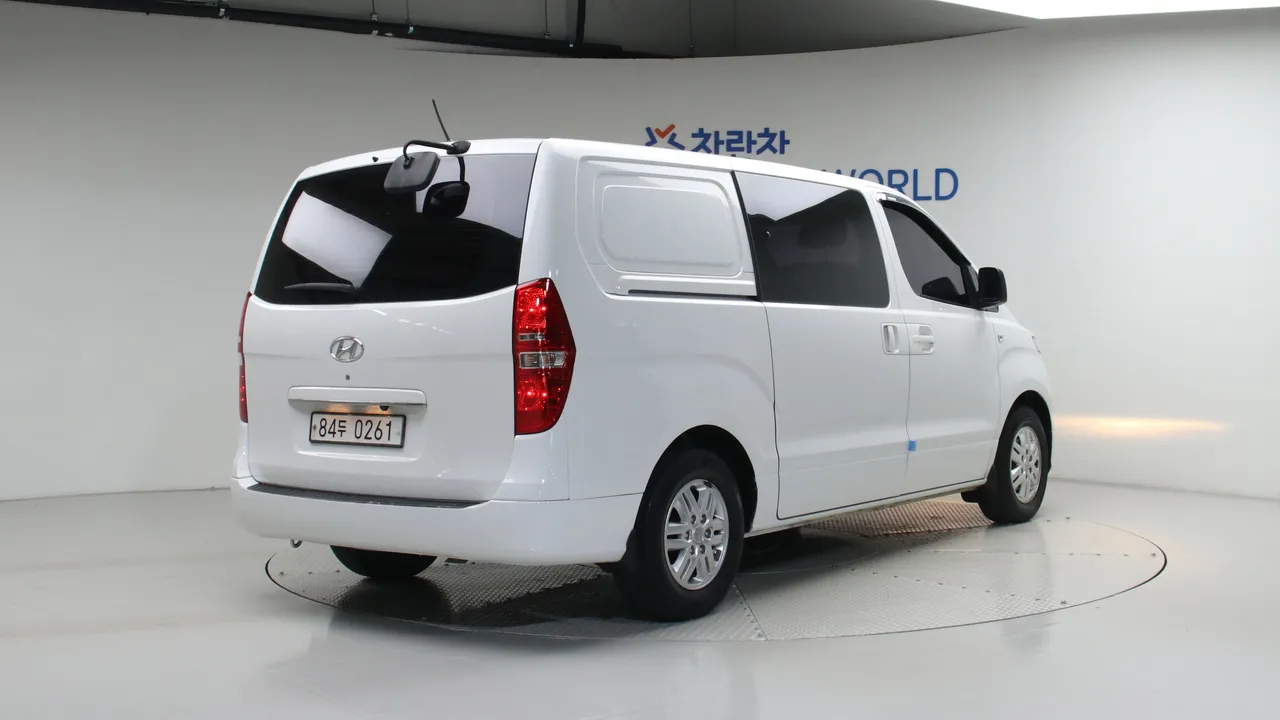 Hyundai Starex — miniaturë 2