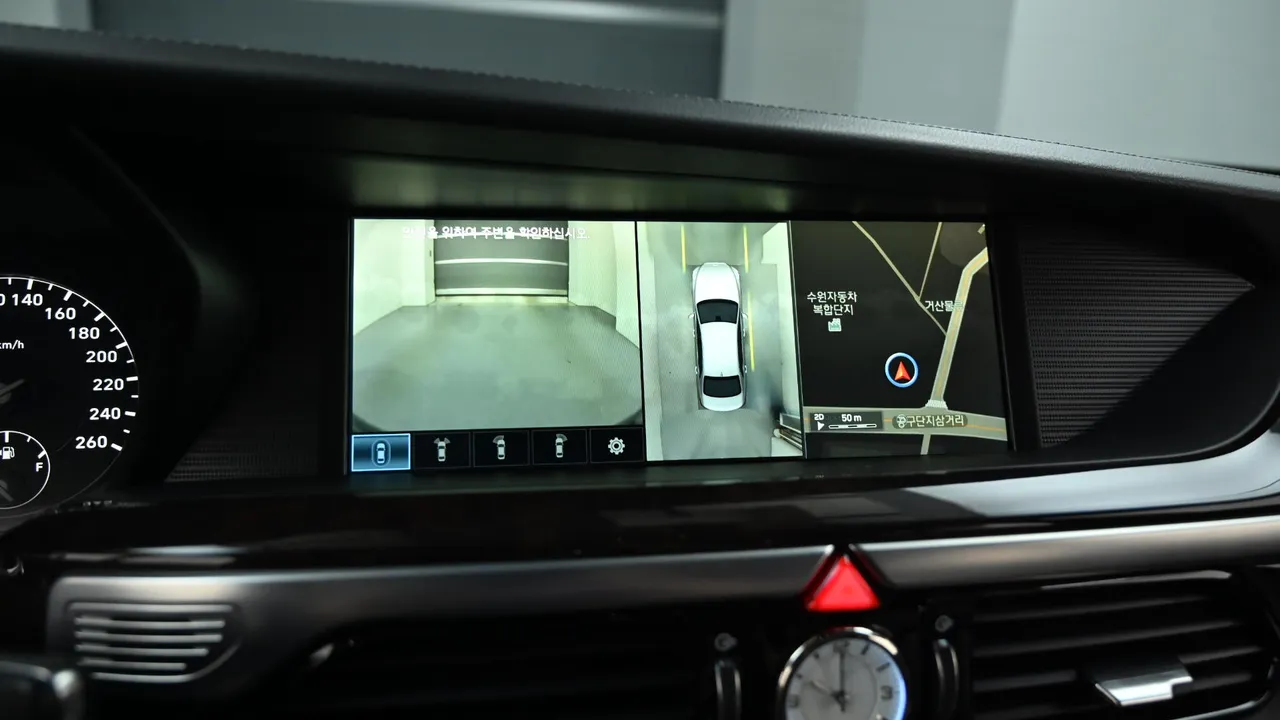 Genesis G90 — miniaturë 15
