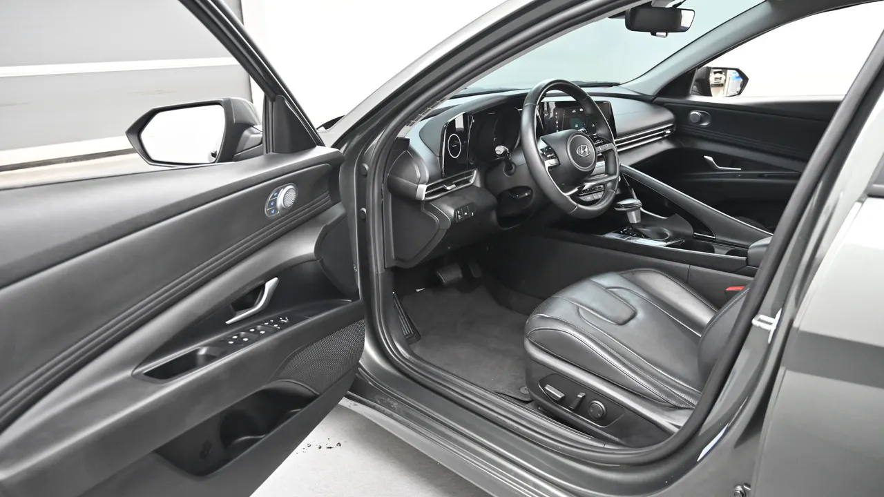 Hyundai Avante — miniaturë 11