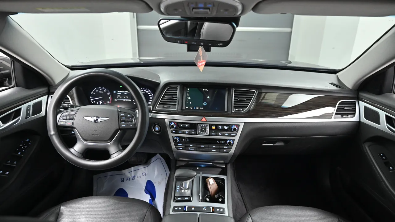 Genesis G80 — miniaturë 7
