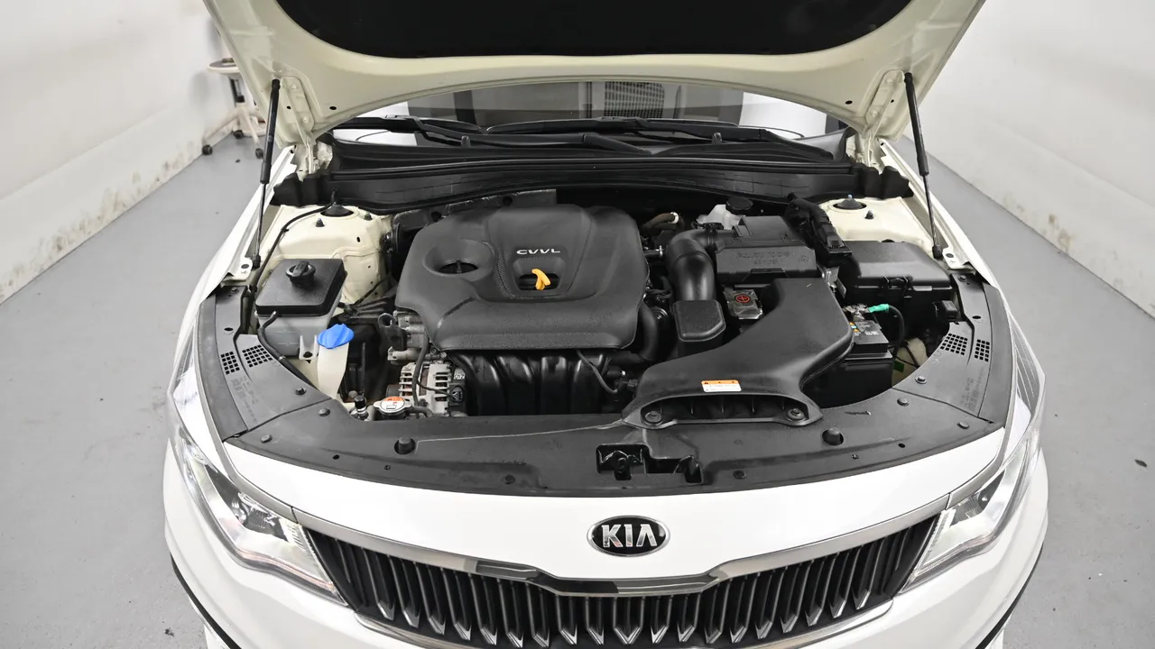 Kia K5 — miniaturë 6