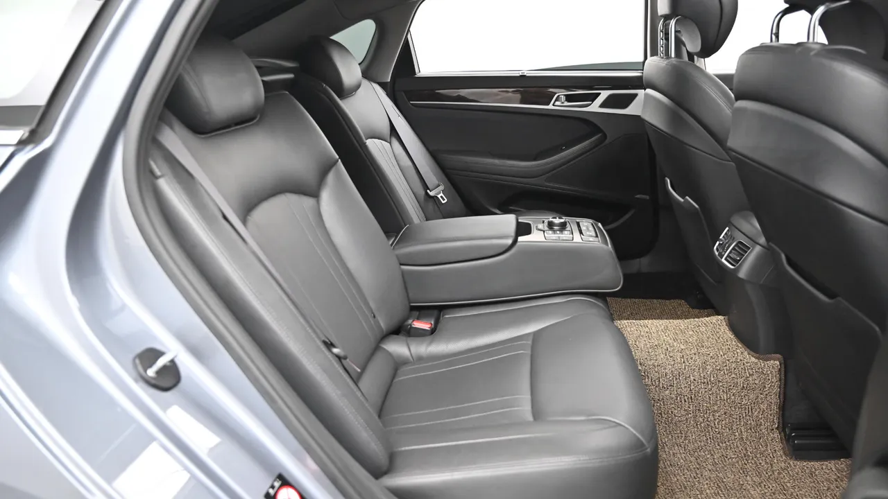 Hyundai Genesis — miniaturë 12