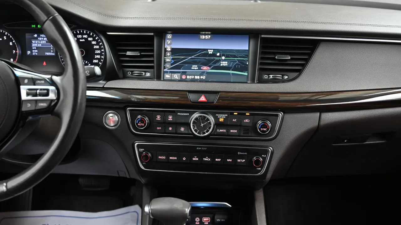 Kia K7 — miniaturë 14