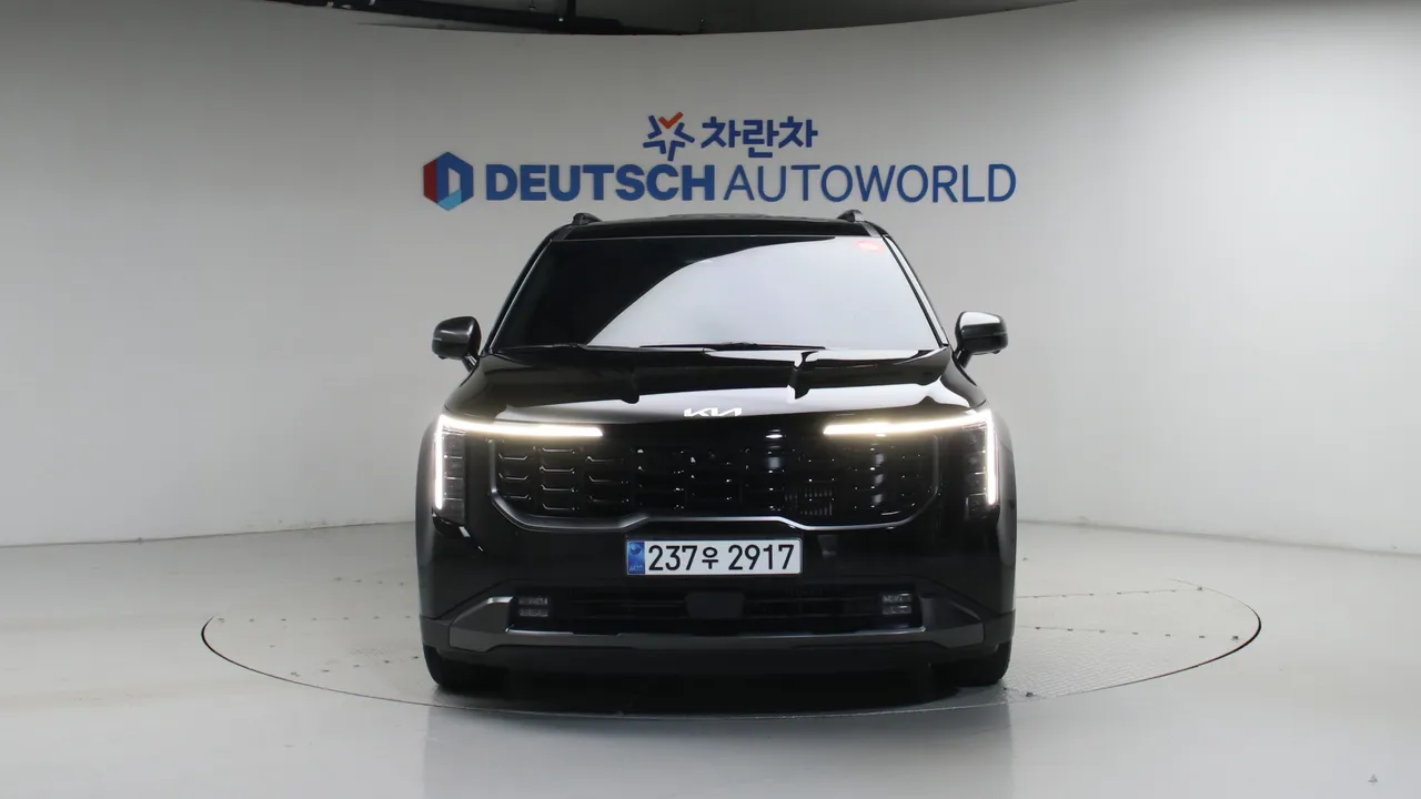Kia Carnival — miniaturë 3