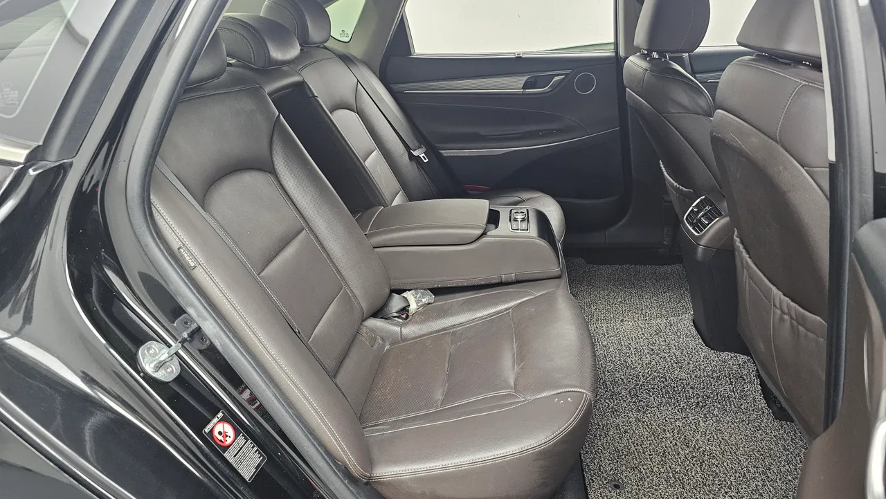Hyundai Grandeur — miniaturë 12