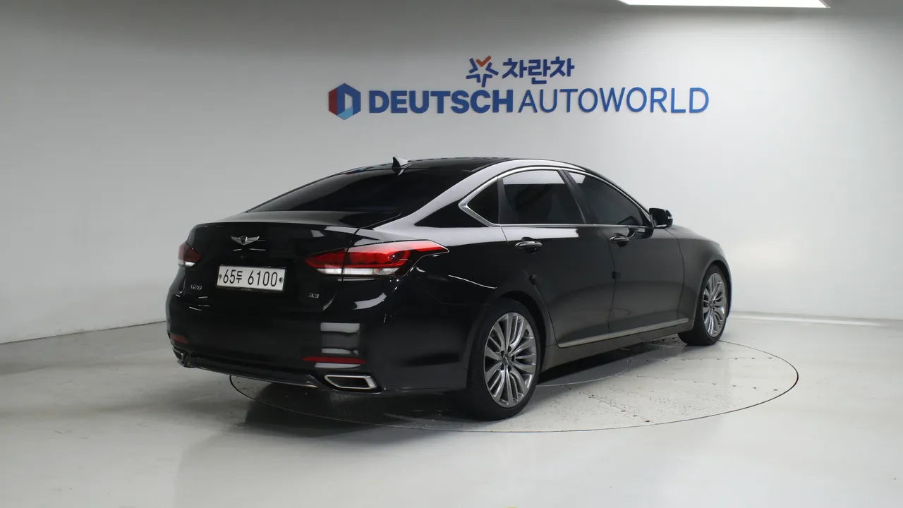 Genesis G80 — miniaturë 2