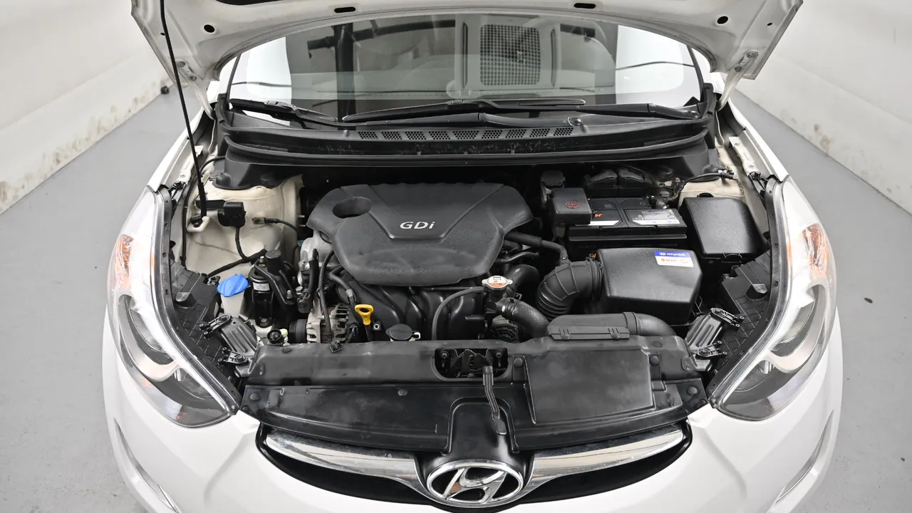 Hyundai Avante — miniaturë 6