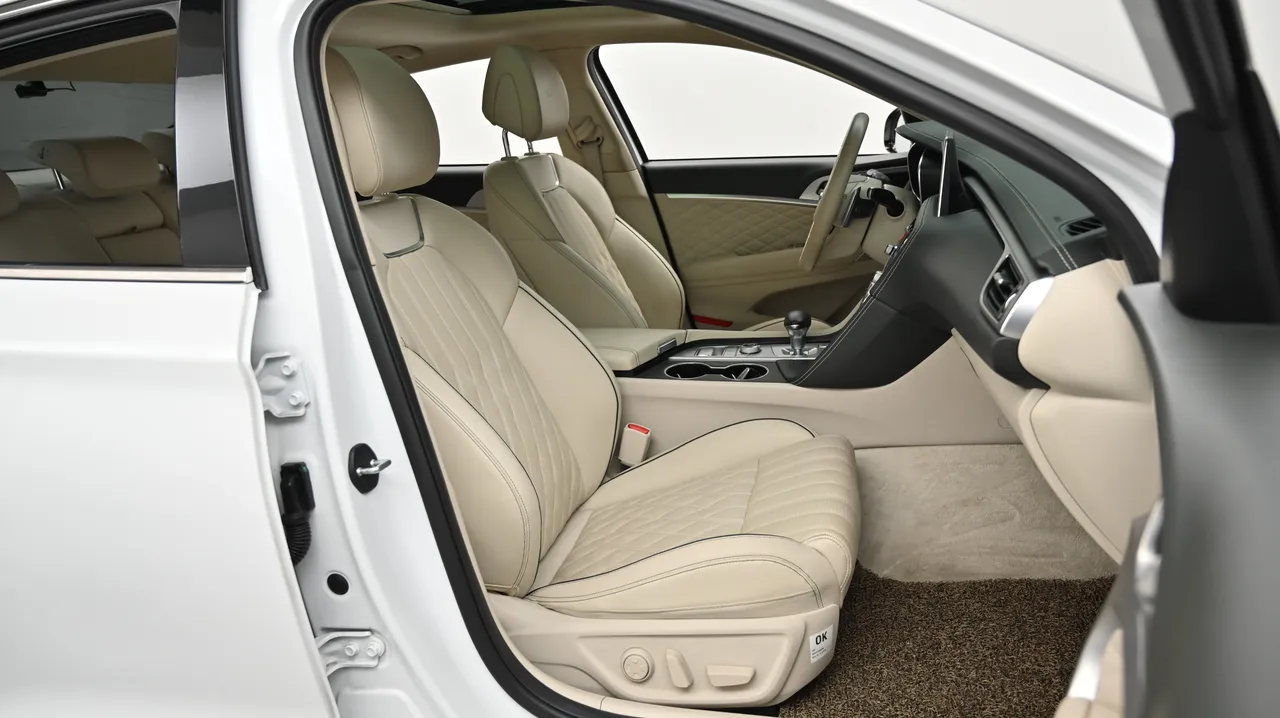 Genesis G70 — miniaturë 10