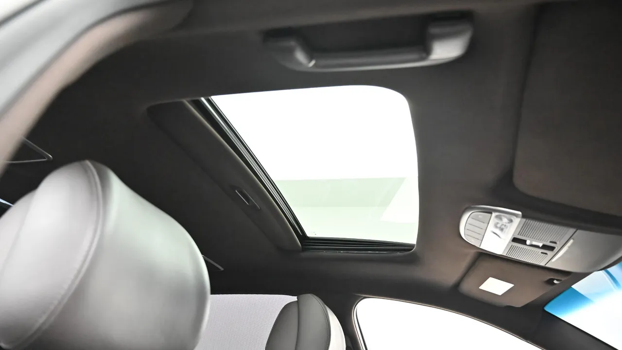 Genesis G90 — miniaturë 18