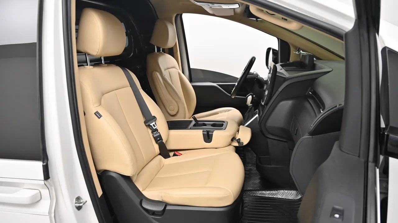 Hyundai Staria — miniaturë 10