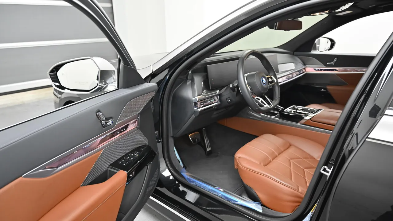 BMW i7 — miniaturë 29