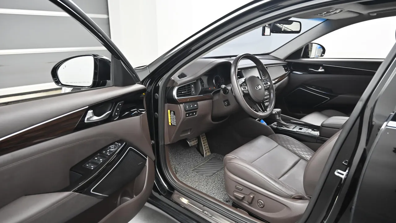 Kia K7 — miniaturë 11