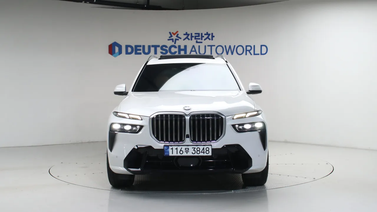 BMW X7 — miniaturë 3