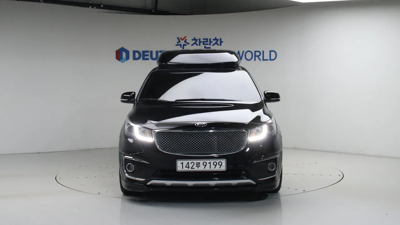 Kia Carnival — miniaturë 3