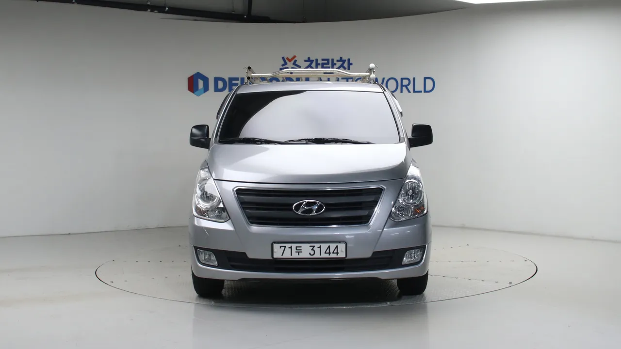 Hyundai Starex — miniaturë 3