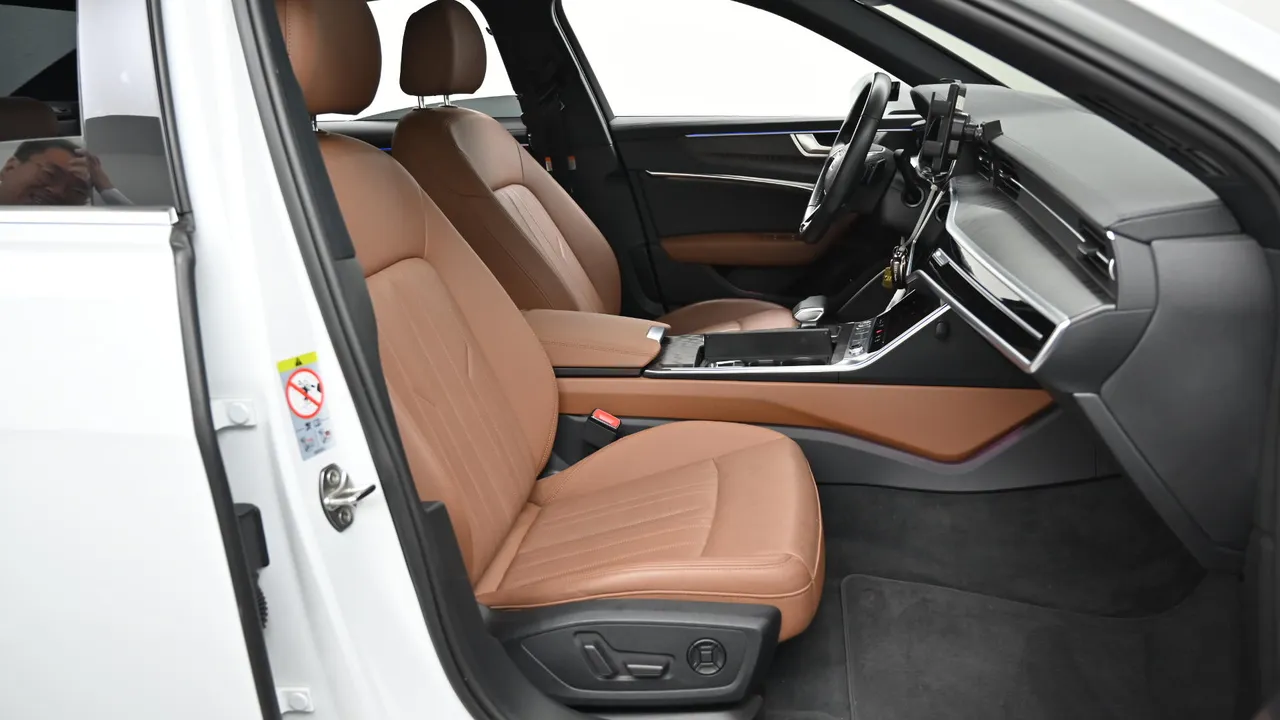 Audi A6 — miniaturë 10