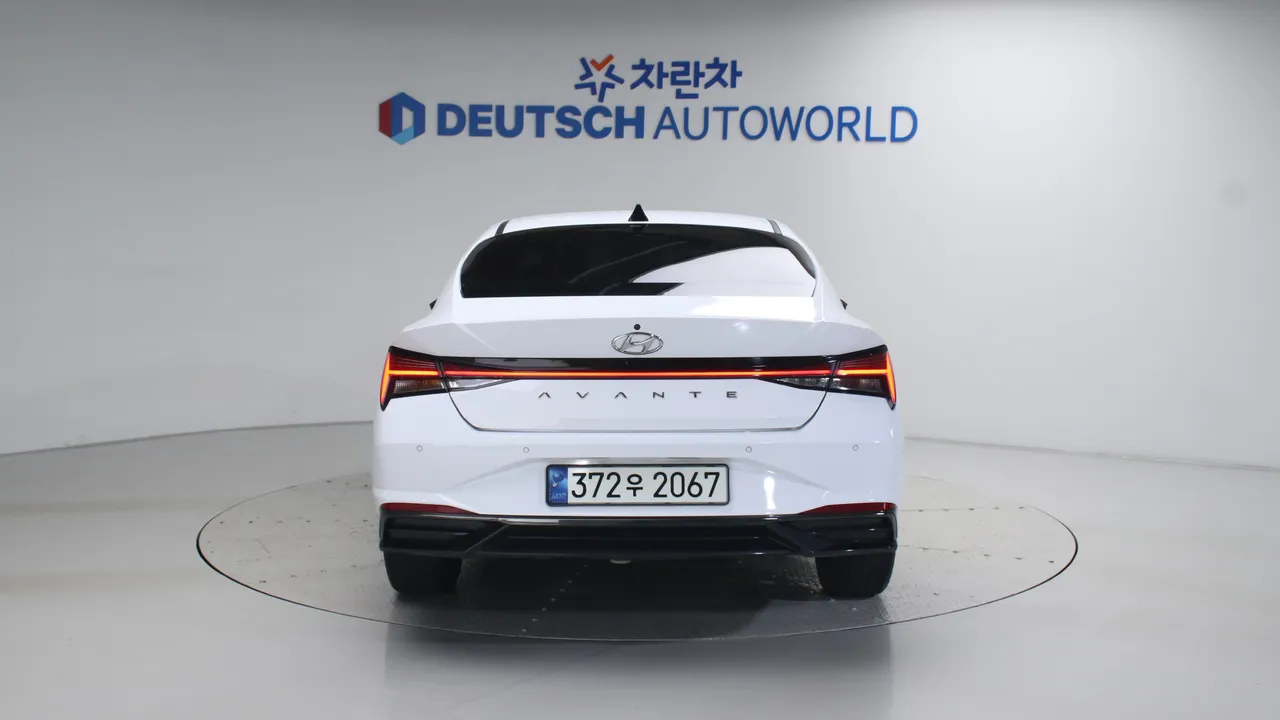 Hyundai Avante — miniaturë 4