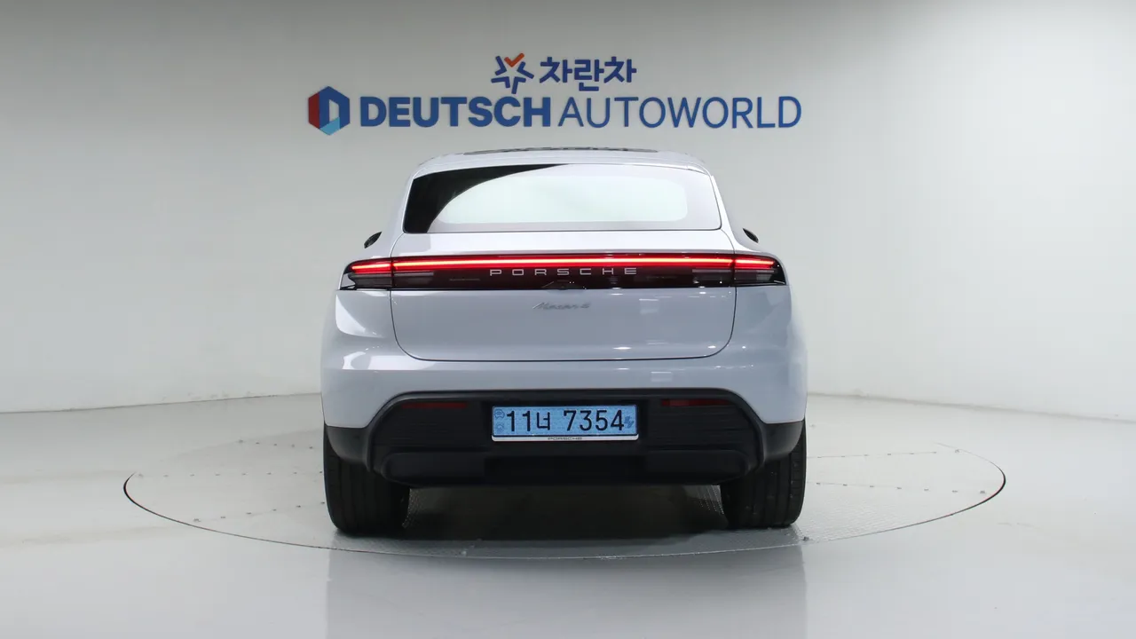 Porsche Macan — miniaturë 22