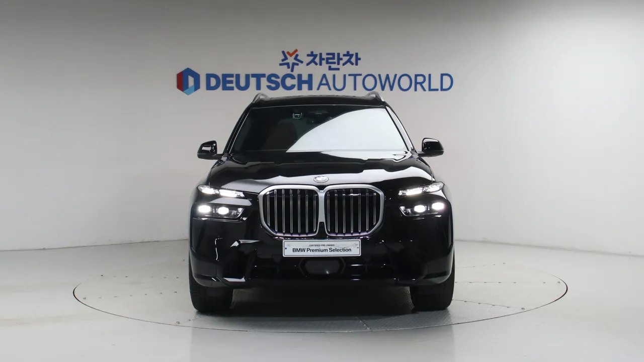BMW X7 — miniaturë 3