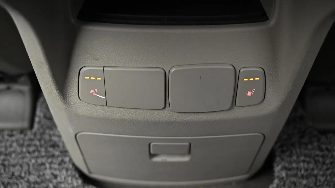 Kia Carnival — miniaturë 16