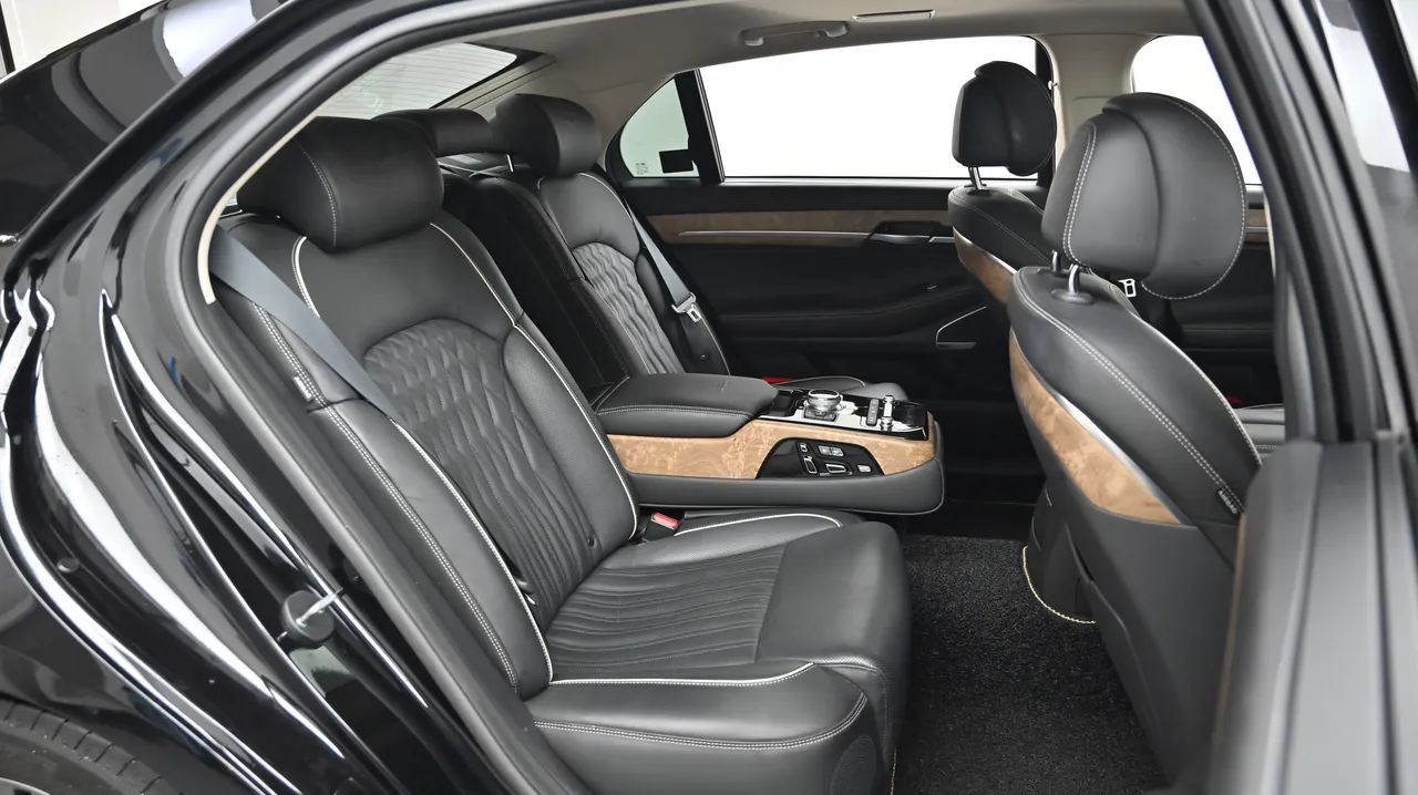 Genesis G90 — miniaturë 12