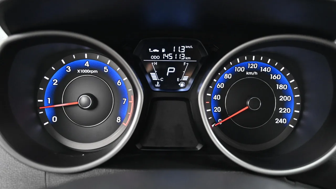 Hyundai Avante — miniaturë 8