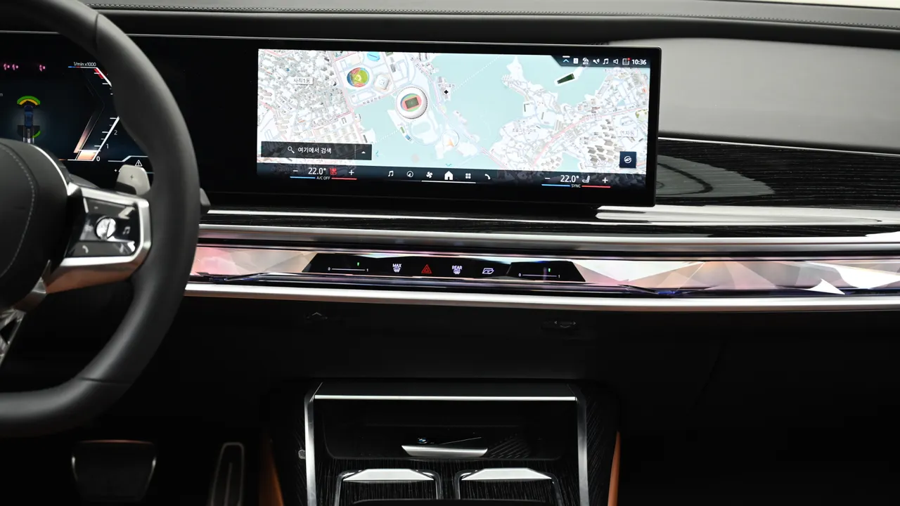 BMW 7er — miniaturë 23