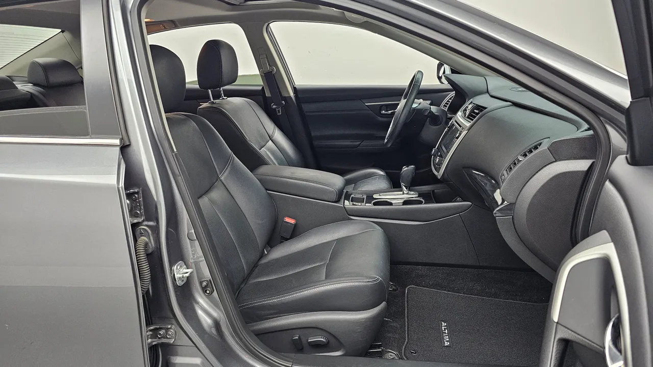 Nissan Altima — miniaturë 10