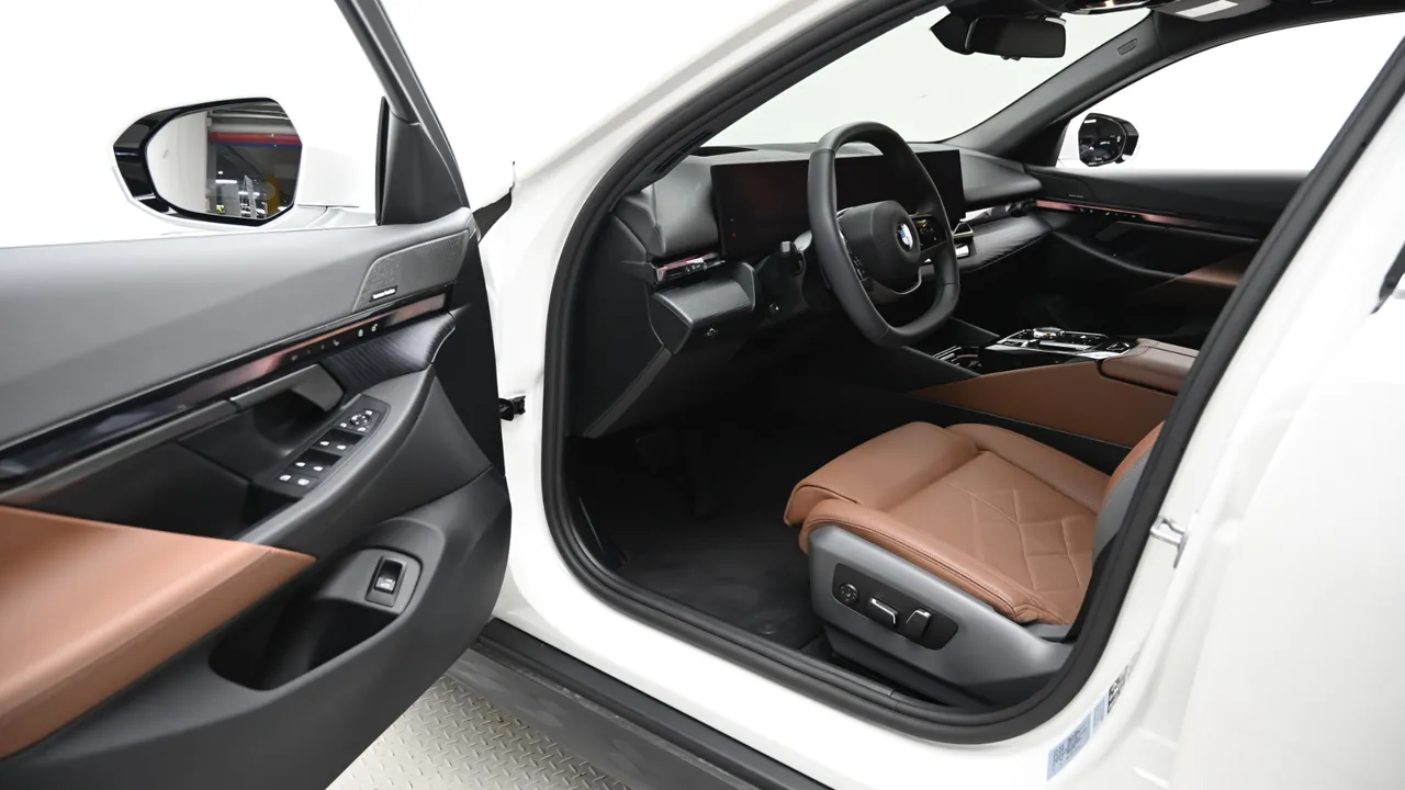 BMW 5er — miniaturë 11