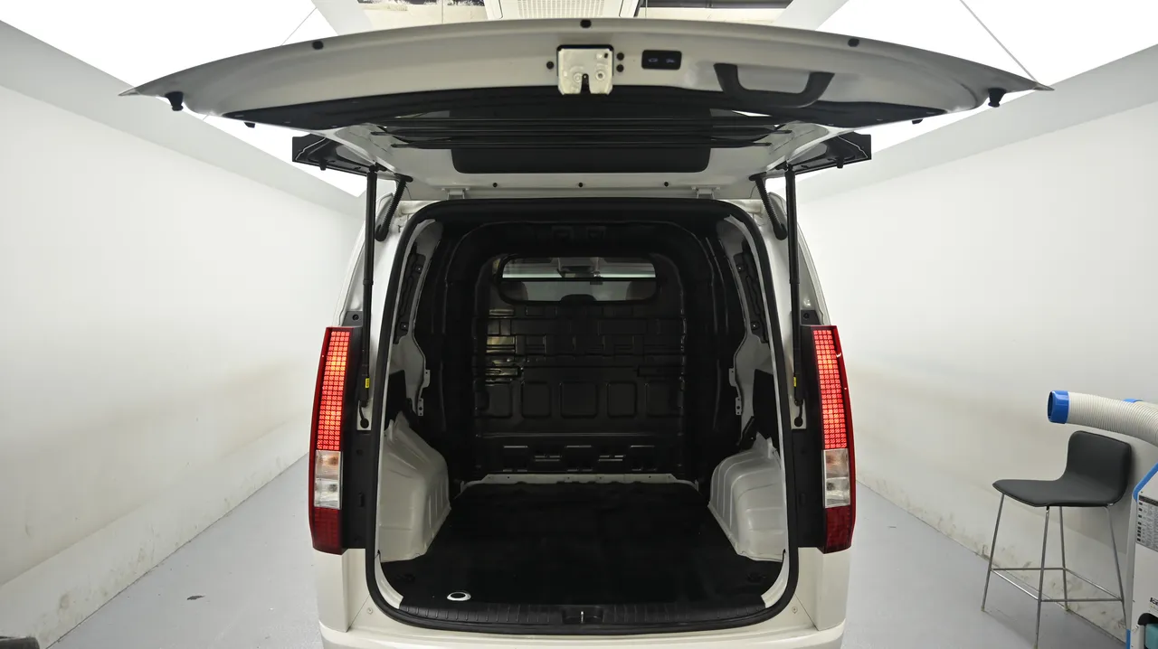 Hyundai Staria — miniaturë 19