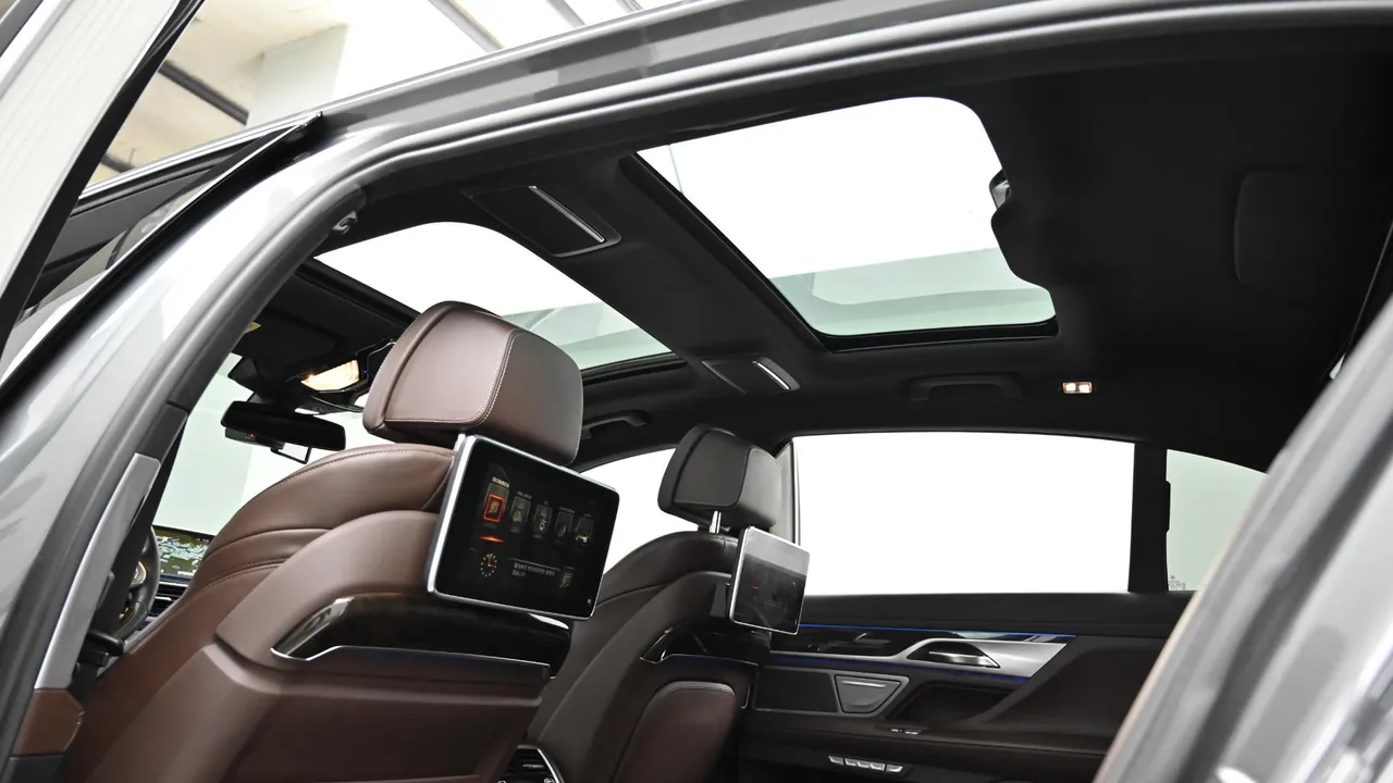 BMW 7er — miniaturë 18