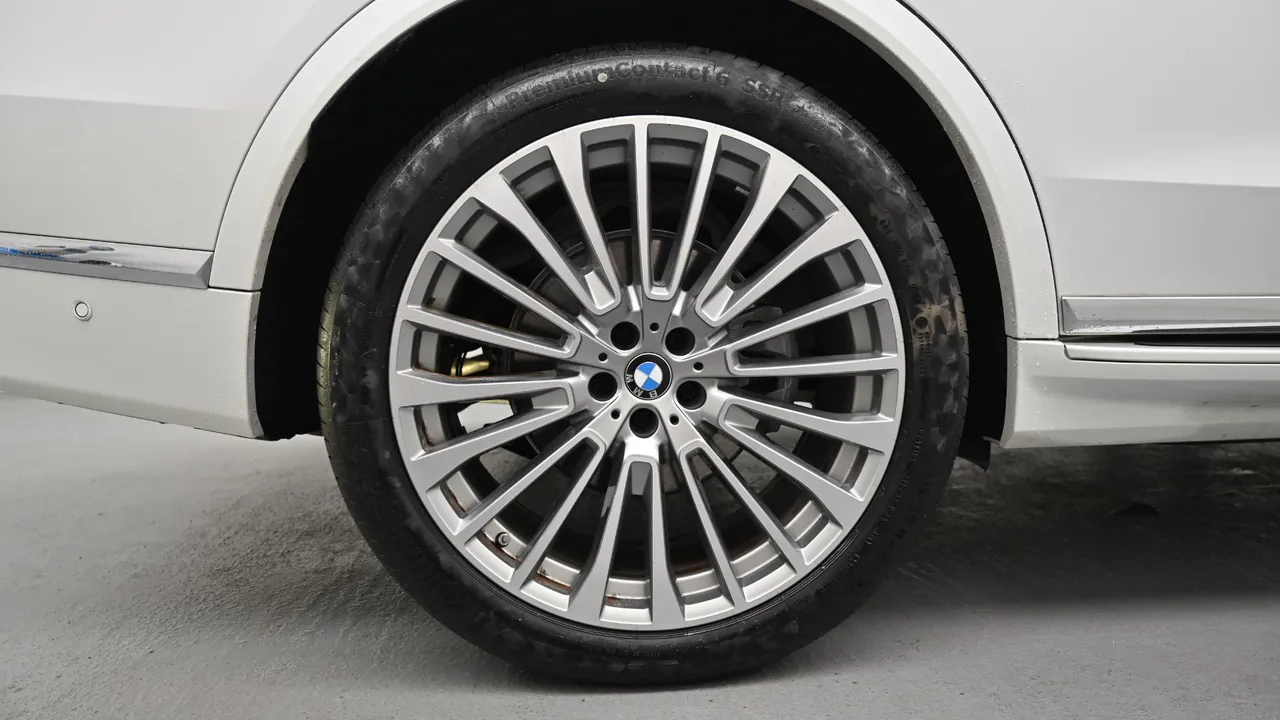 BMW X7 — miniaturë 5