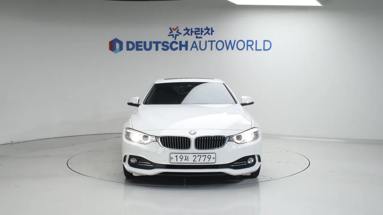 BMW 4 Series (F32) 420d Luxury Coupe